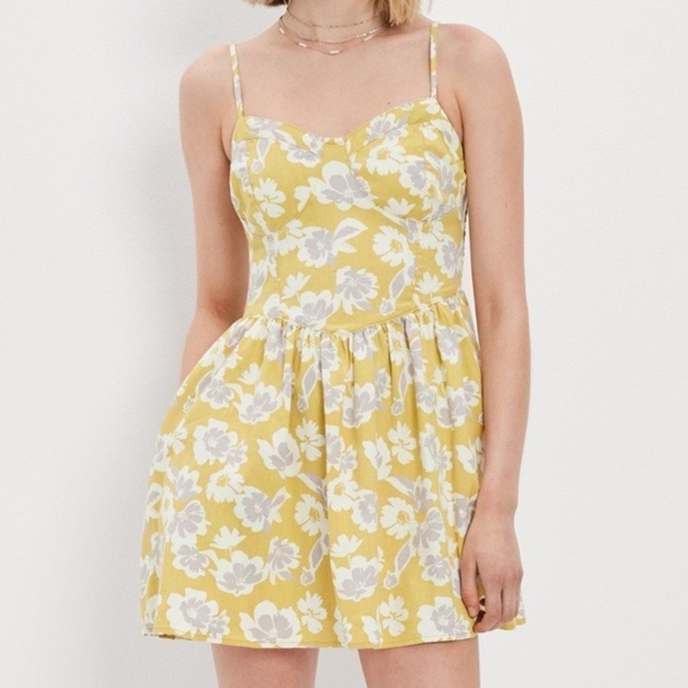American Eagle Womens Small Yellow Lavender‎ Floral Smocked Mini Sundress